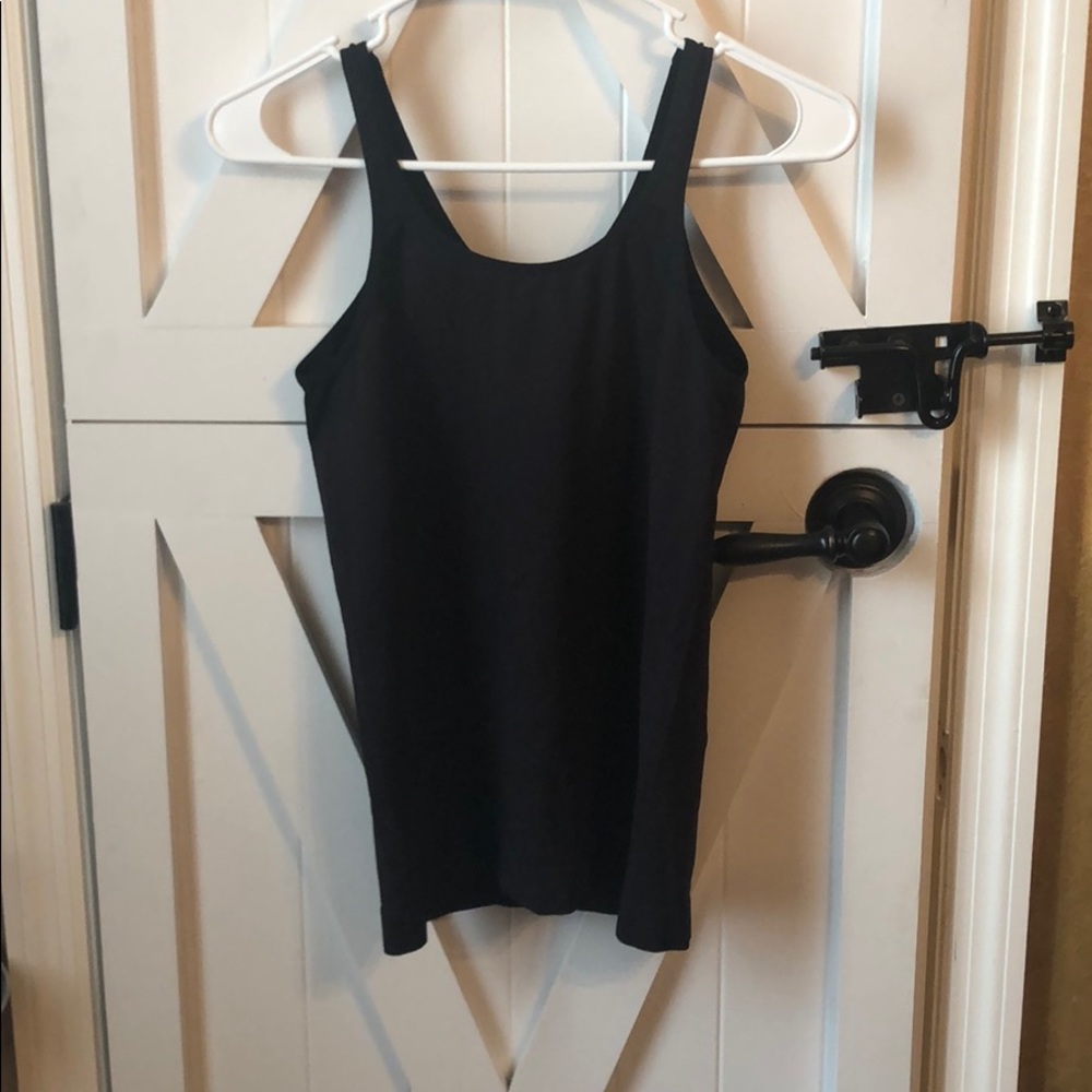 Black shape wear tank top!